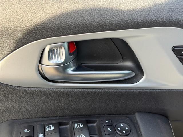 Chrysler Pacifica Limited 2025