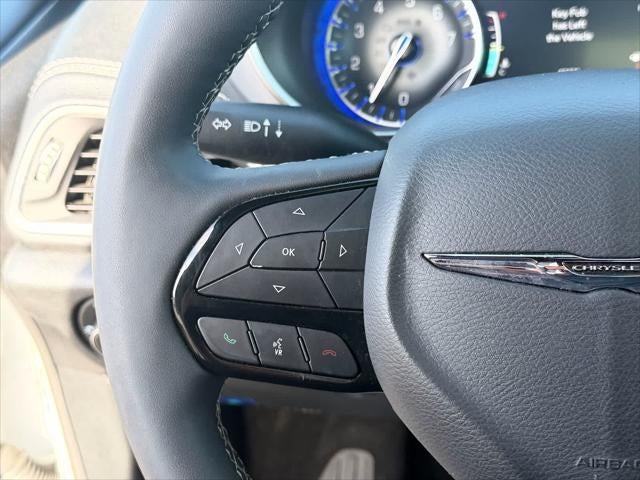 Chrysler Pacifica Limited 2025