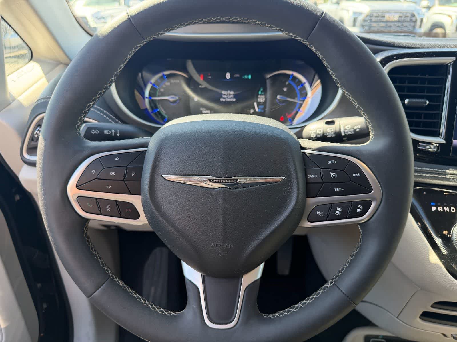 Chrysler Pacifica Hybrid Select 2024