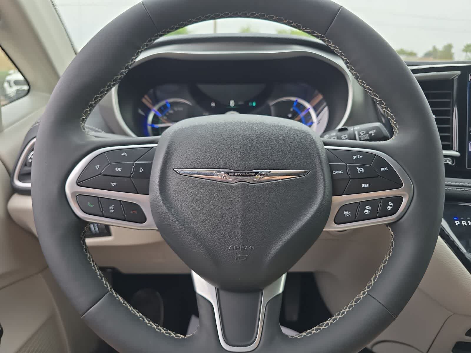 Chrysler Pacifica Hybrid Select 2024