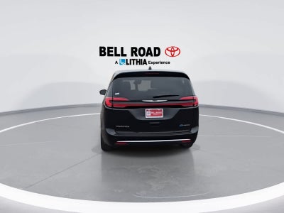 Chrysler Pacifica Hybrid Select 2024