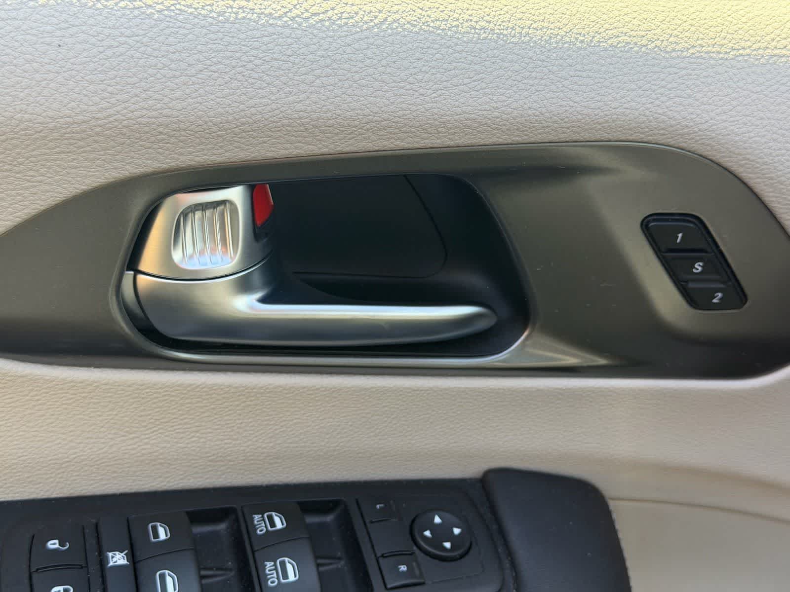 Chrysler Pacifica Hybrid Select 2024