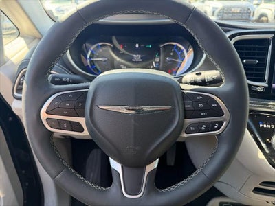 Chrysler Pacifica Hybrid Select 2024