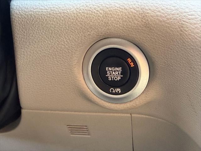 Chrysler Pacifica Hybrid Select 2024