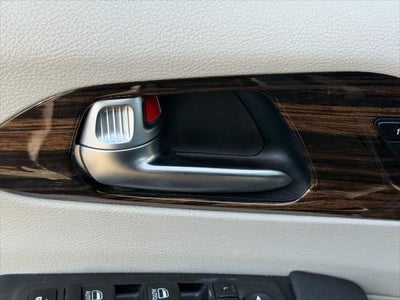 Chrysler Pacifica Hybrid Limited 2023