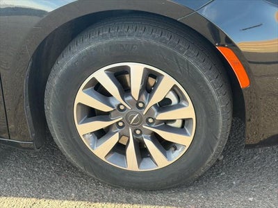 Chrysler Pacifica Hybrid Limited 2023