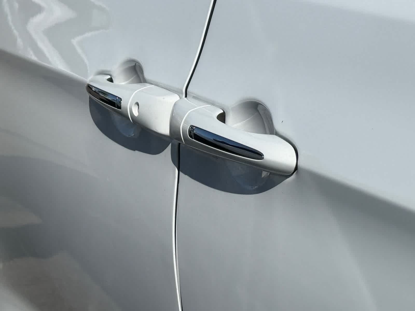 Chrysler Pacifica Hybrid Limited 2023