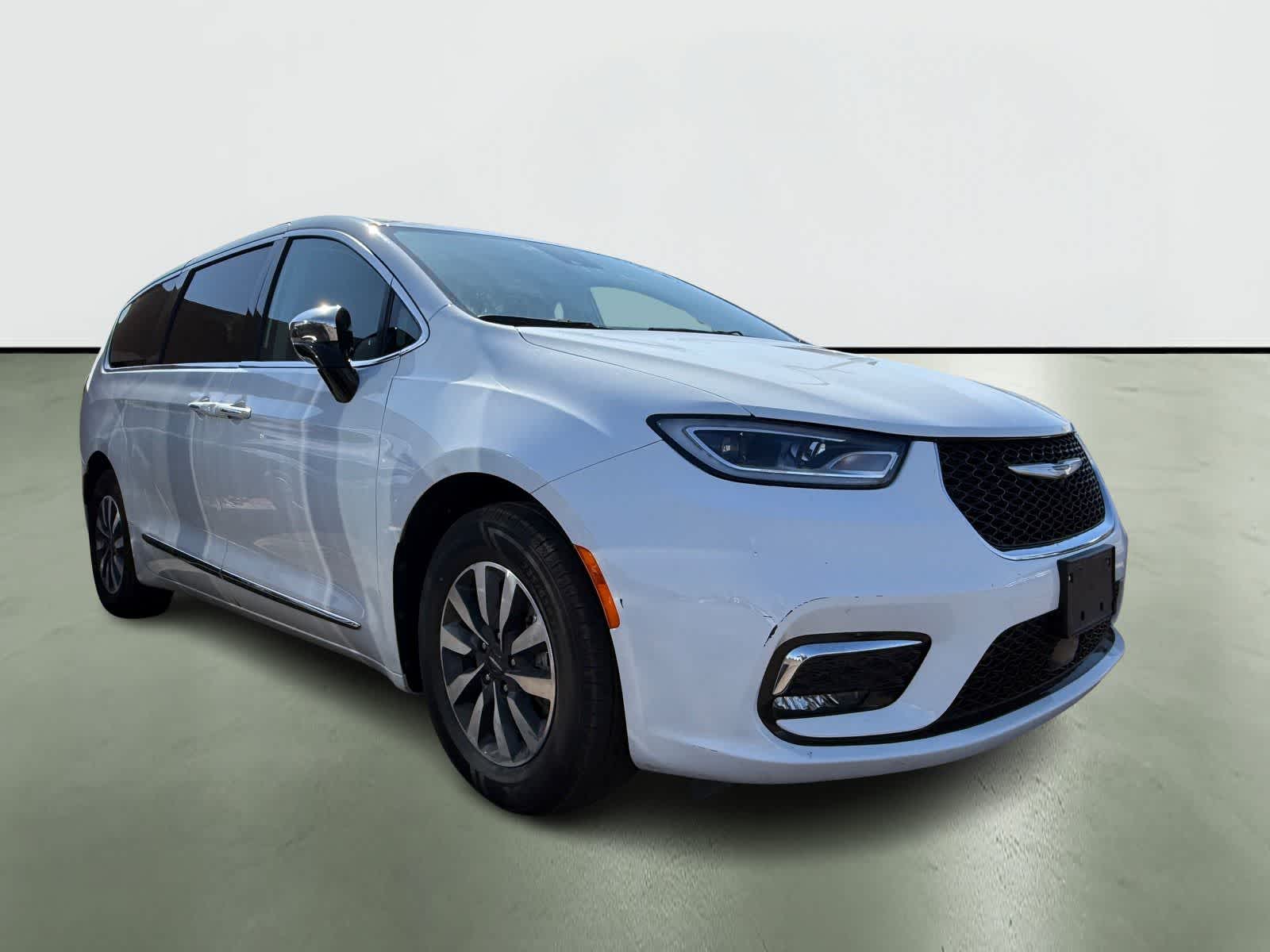 Chrysler Pacifica Hybrid Limited 2023
