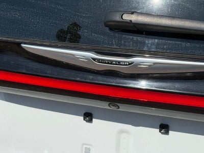 Chrysler Pacifica Hybrid Limited 2023