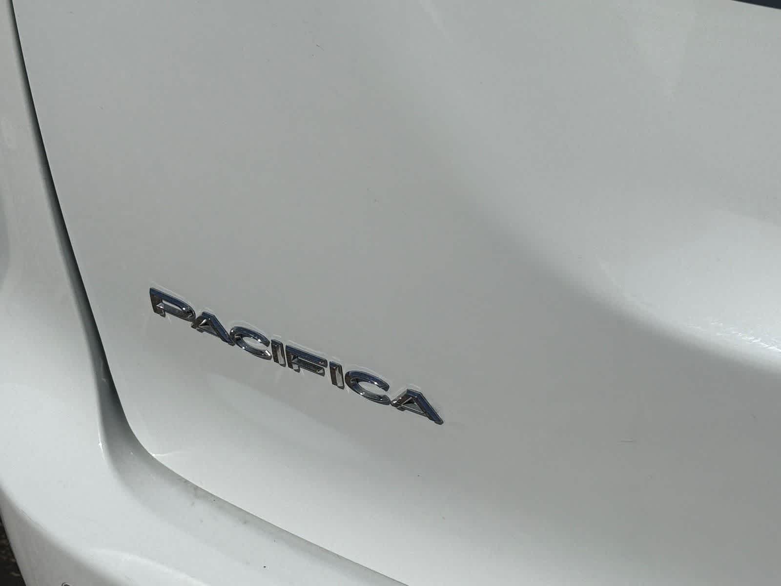 Chrysler Pacifica Hybrid Limited 2023