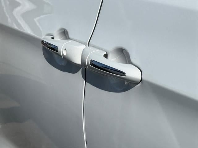 Chrysler Pacifica Hybrid Limited 2023