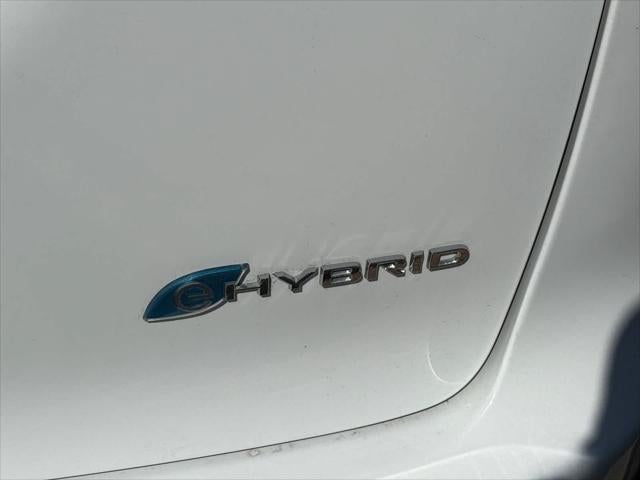 Chrysler Pacifica Hybrid Limited 2023