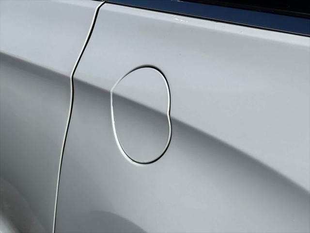 Chrysler Pacifica Hybrid Limited 2023