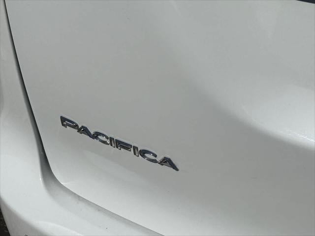 Chrysler Pacifica Hybrid Limited 2023
