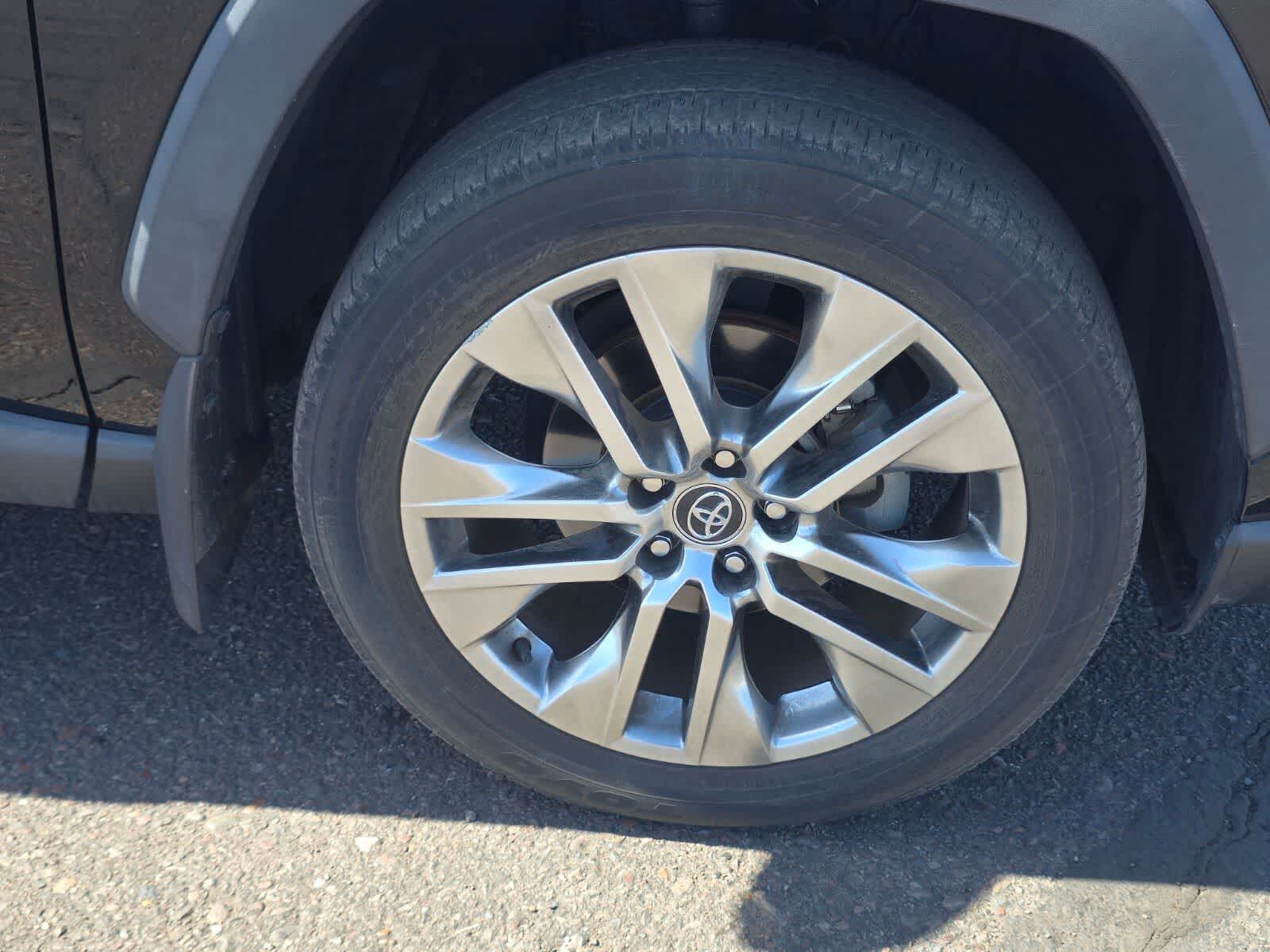 Toyota RAV4 XLE Premium 2020