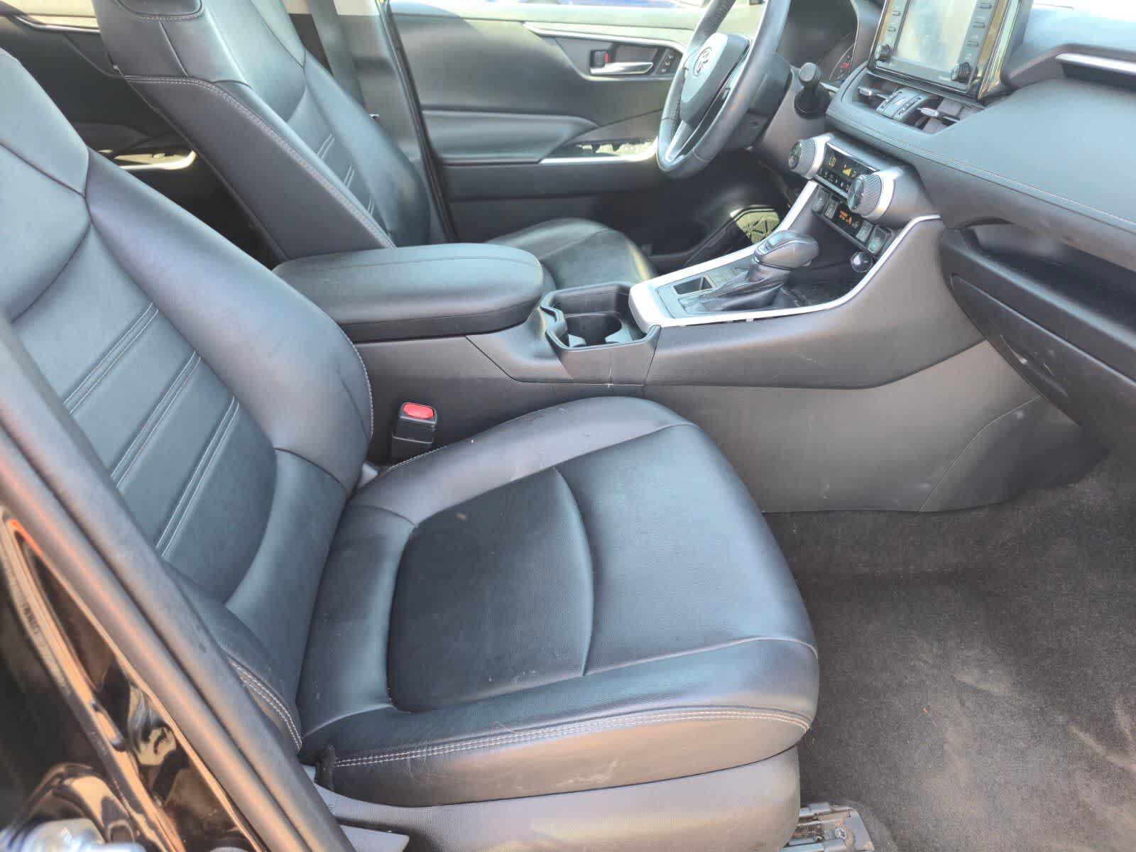 Toyota RAV4 XLE Premium 2020