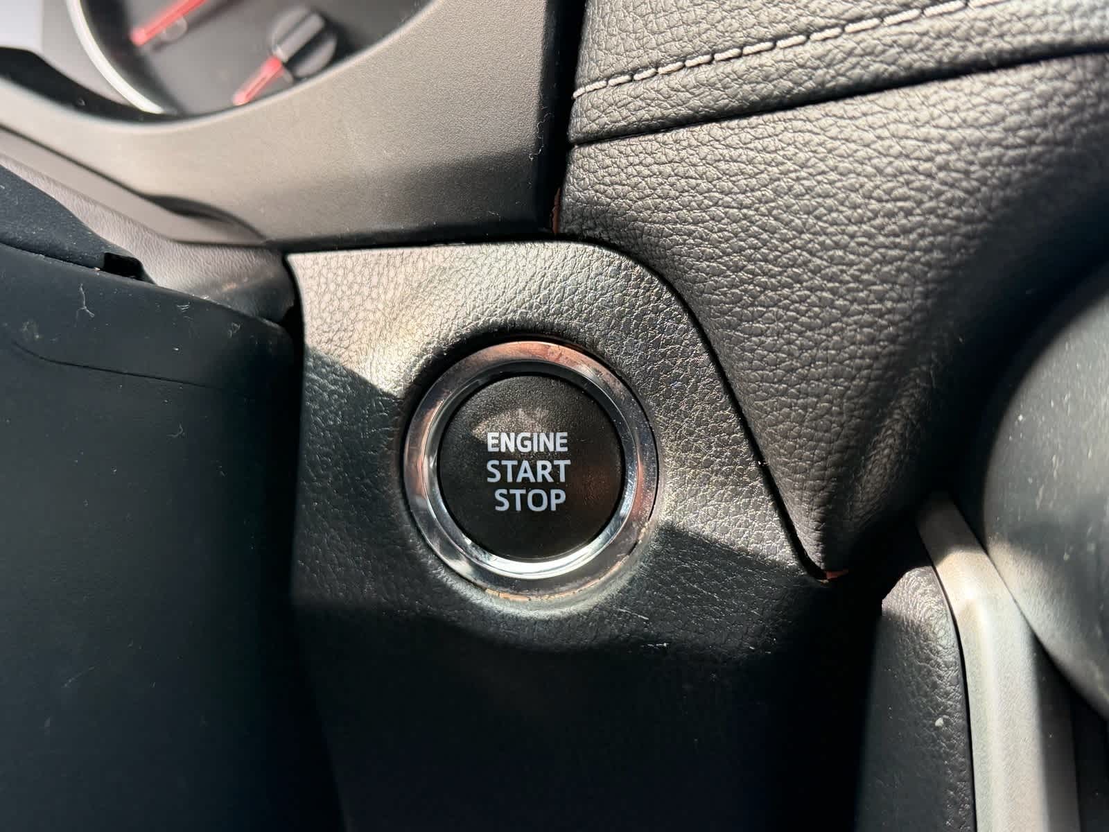 Toyota RAV4 XLE Premium 2021