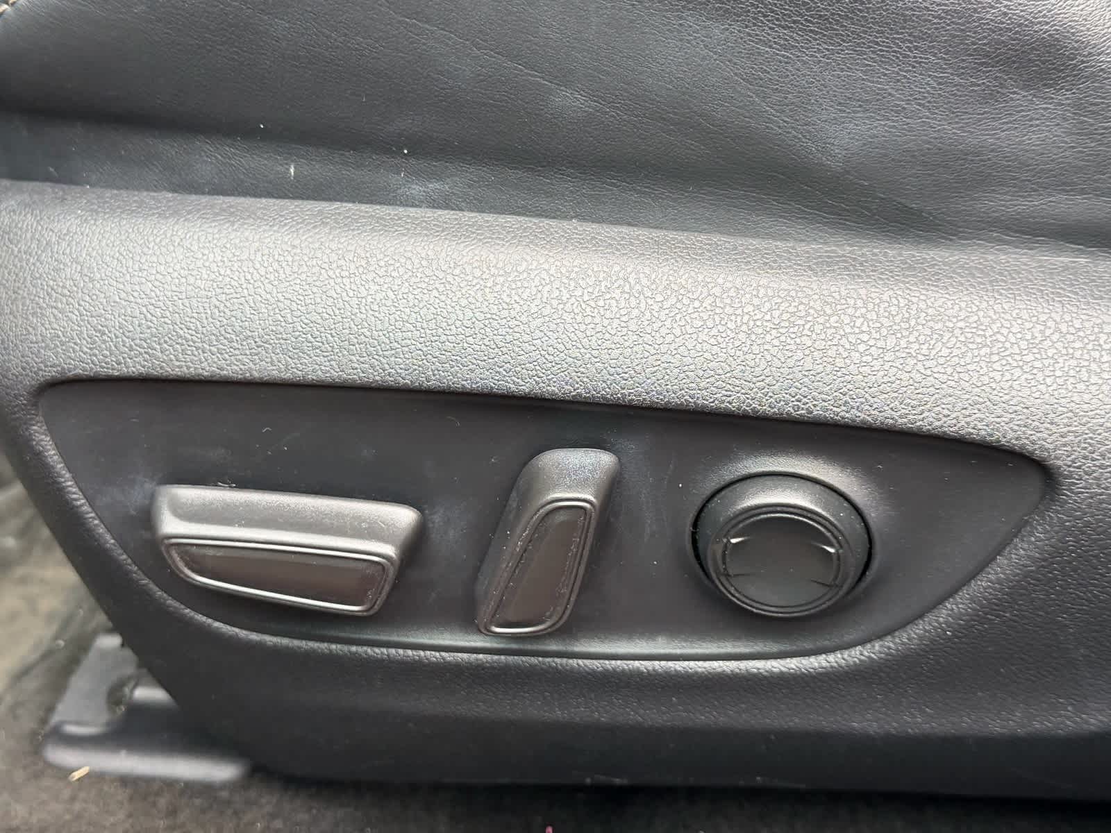 Toyota RAV4 XLE Premium 2021