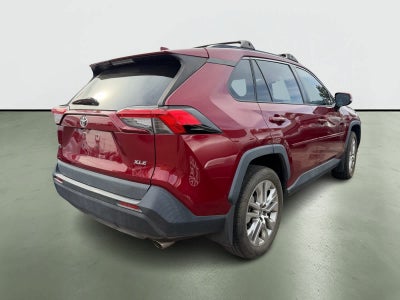 Toyota RAV4 XLE Premium 2021