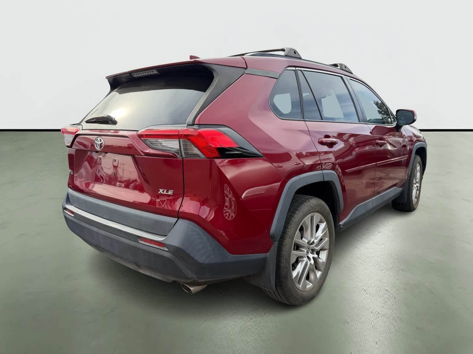 Toyota RAV4 XLE Premium 2021