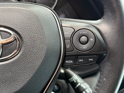 Toyota RAV4 XLE Premium 2021