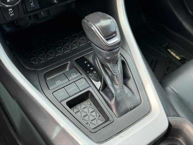 Toyota RAV4 XLE Premium 2021