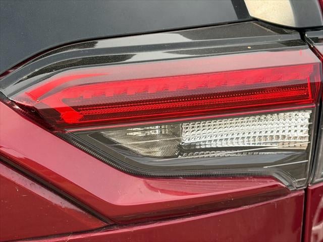 Toyota RAV4 XLE Premium 2021