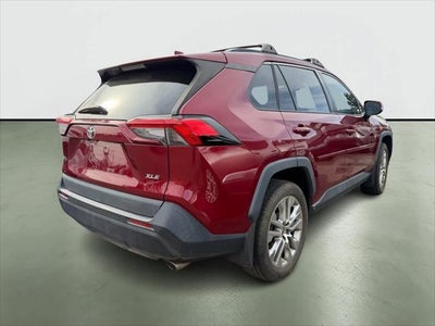 Toyota RAV4 XLE Premium 2021