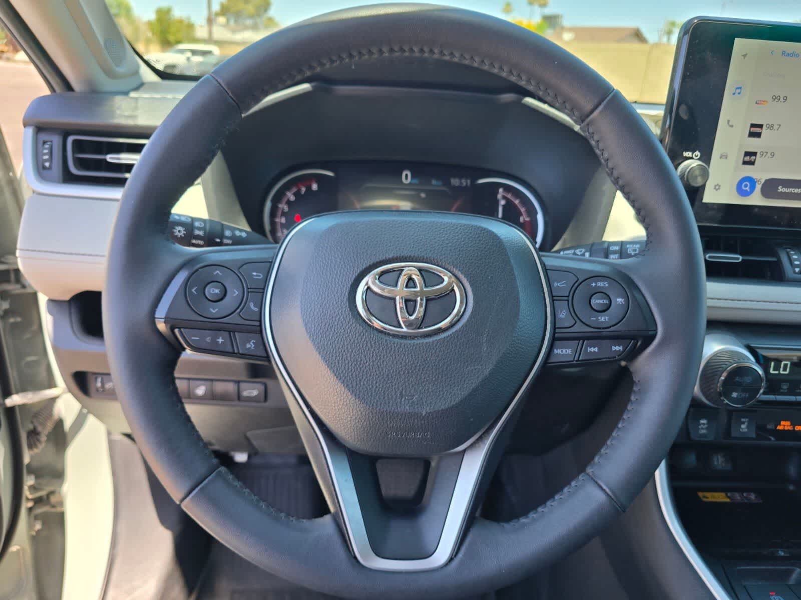 Toyota RAV4 XLE Premium 2023