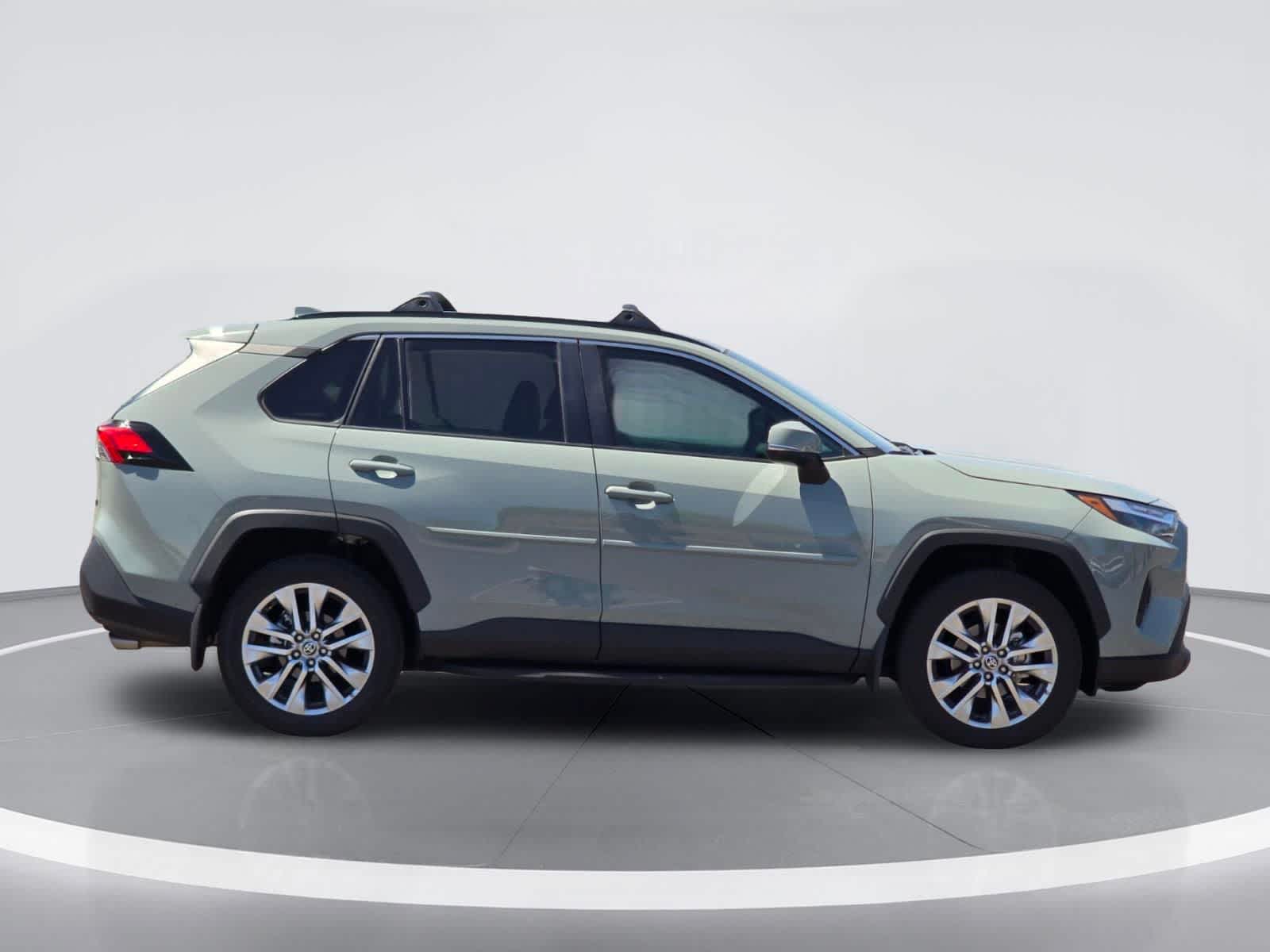Toyota RAV4 XLE Premium 2023