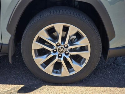Toyota RAV4 XLE Premium 2023
