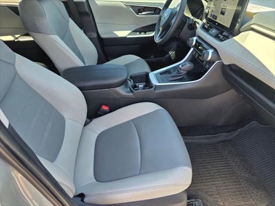 Toyota RAV4 XLE Premium 2023