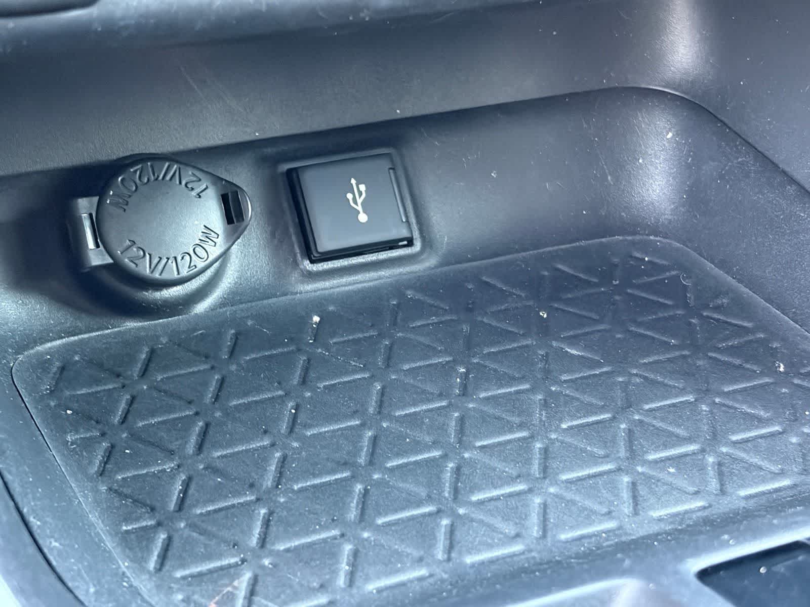Toyota RAV4 Hybrid XSE 2020