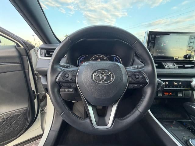 Toyota RAV4 Hybrid XSE 2020