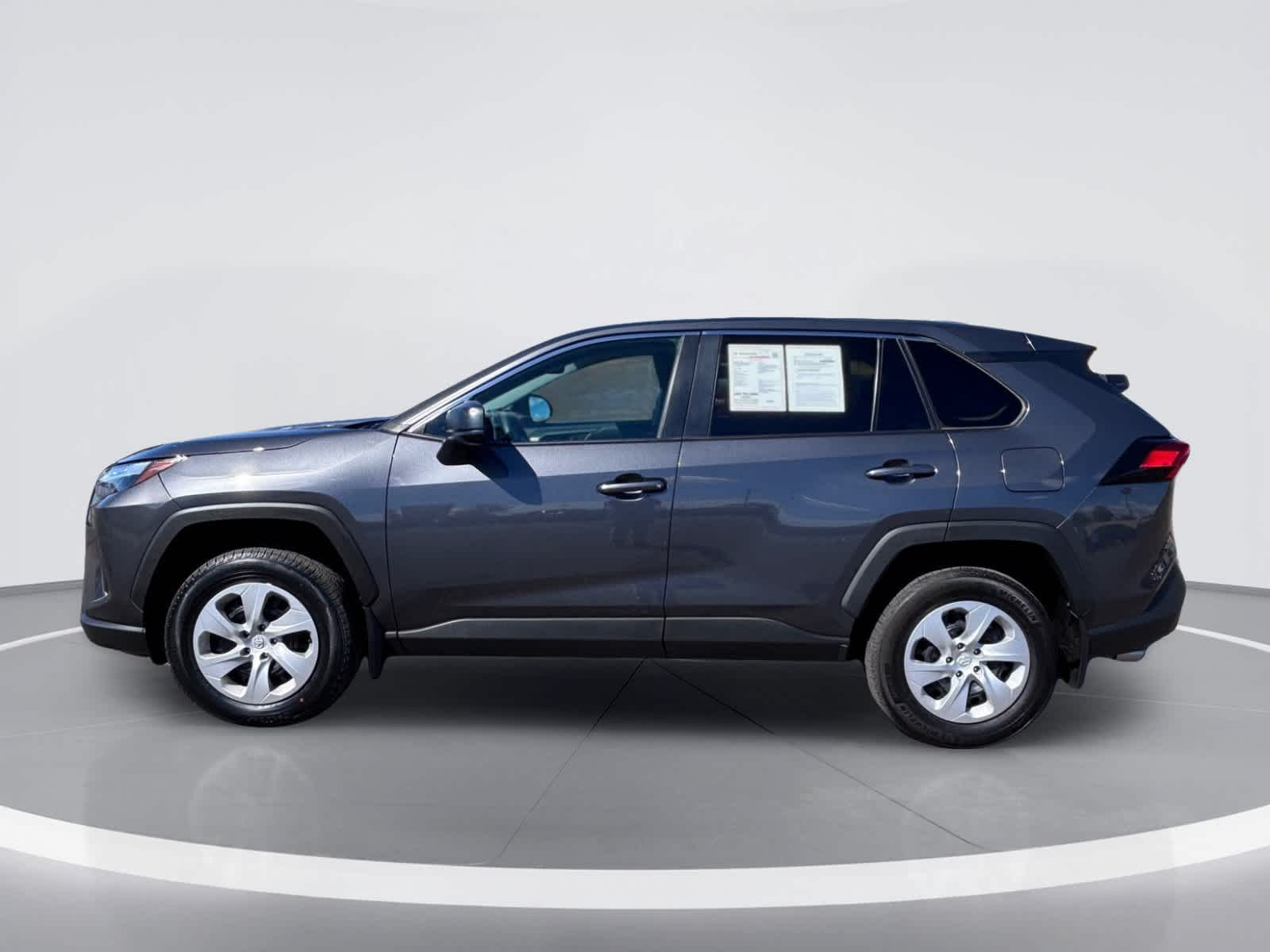 Toyota RAV4 LE 2024