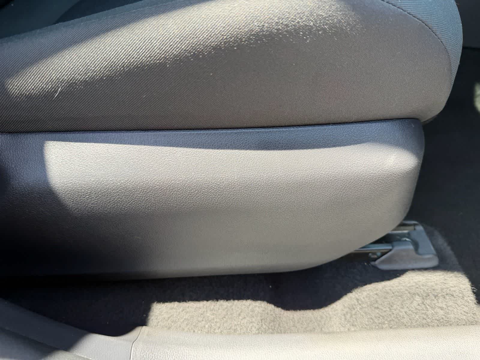 Toyota RAV4 LE 2021