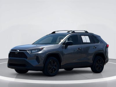 Toyota RAV4 LE 2021