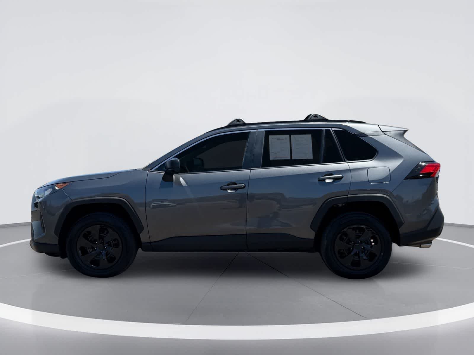Toyota RAV4 LE 2021
