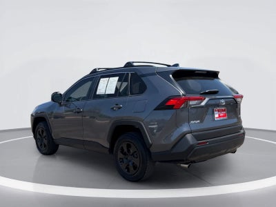Toyota RAV4 LE 2021