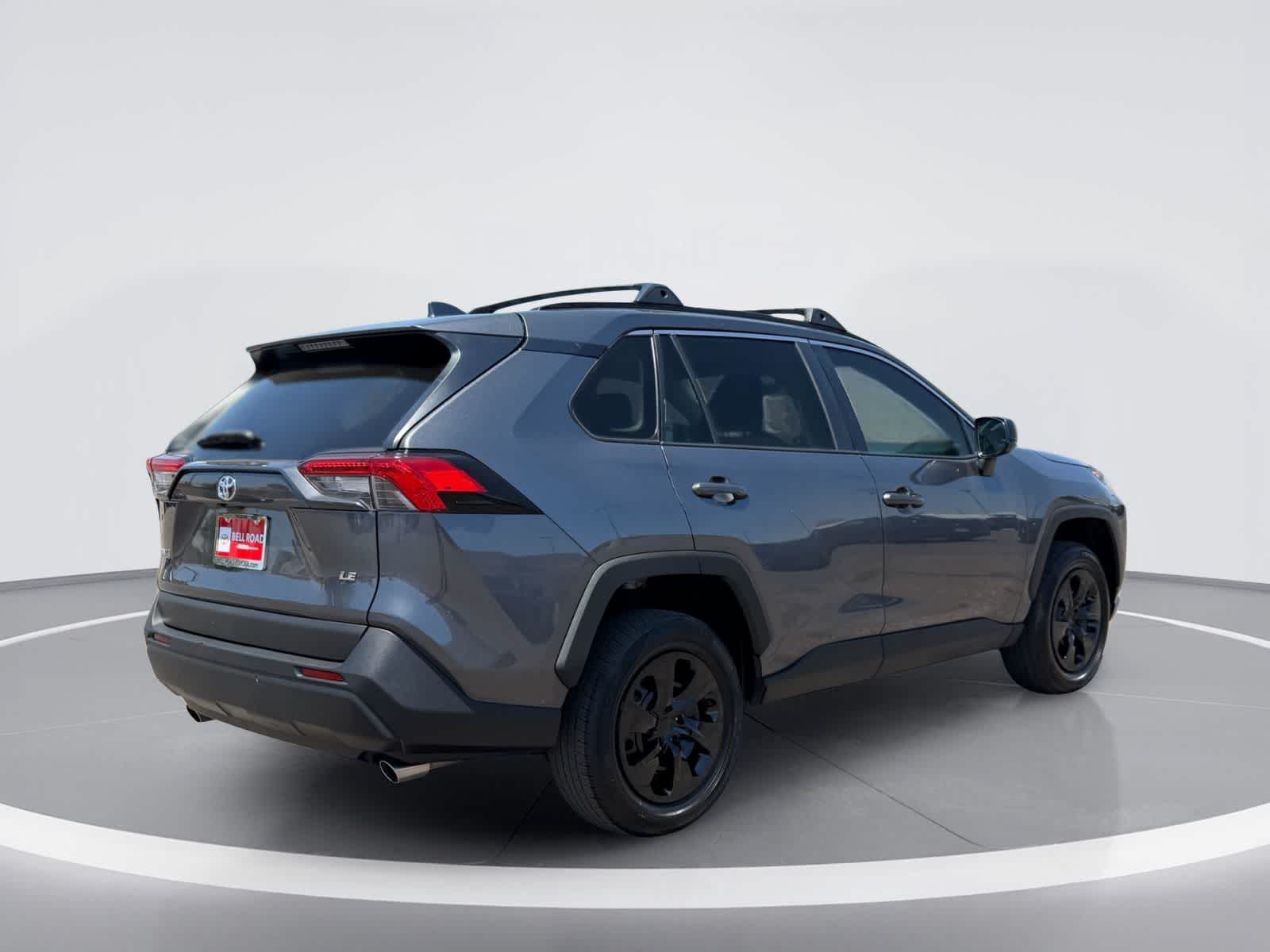 Toyota RAV4 LE 2021