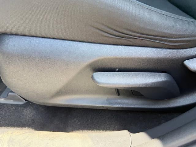 Toyota RAV4 LE 2021