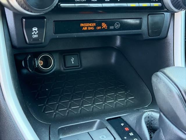 Toyota RAV4 LE 2021