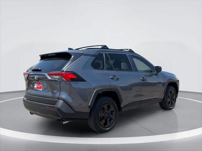 Toyota RAV4 LE 2021