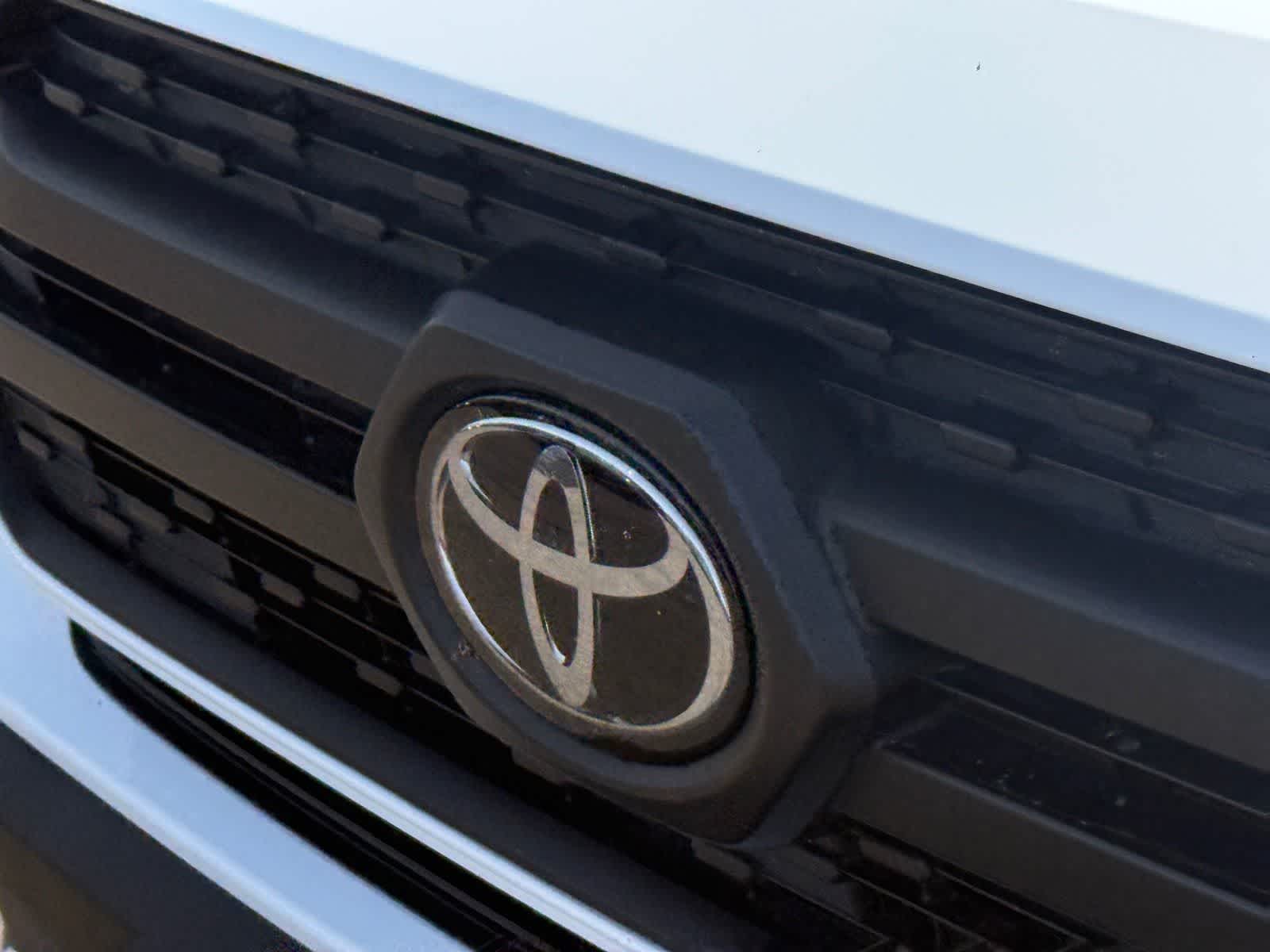 Toyota RAV4 Adventure 2024