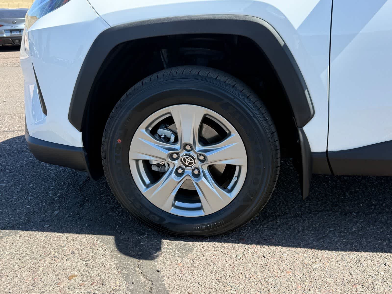 Toyota RAV4 Hybrid LE 2024