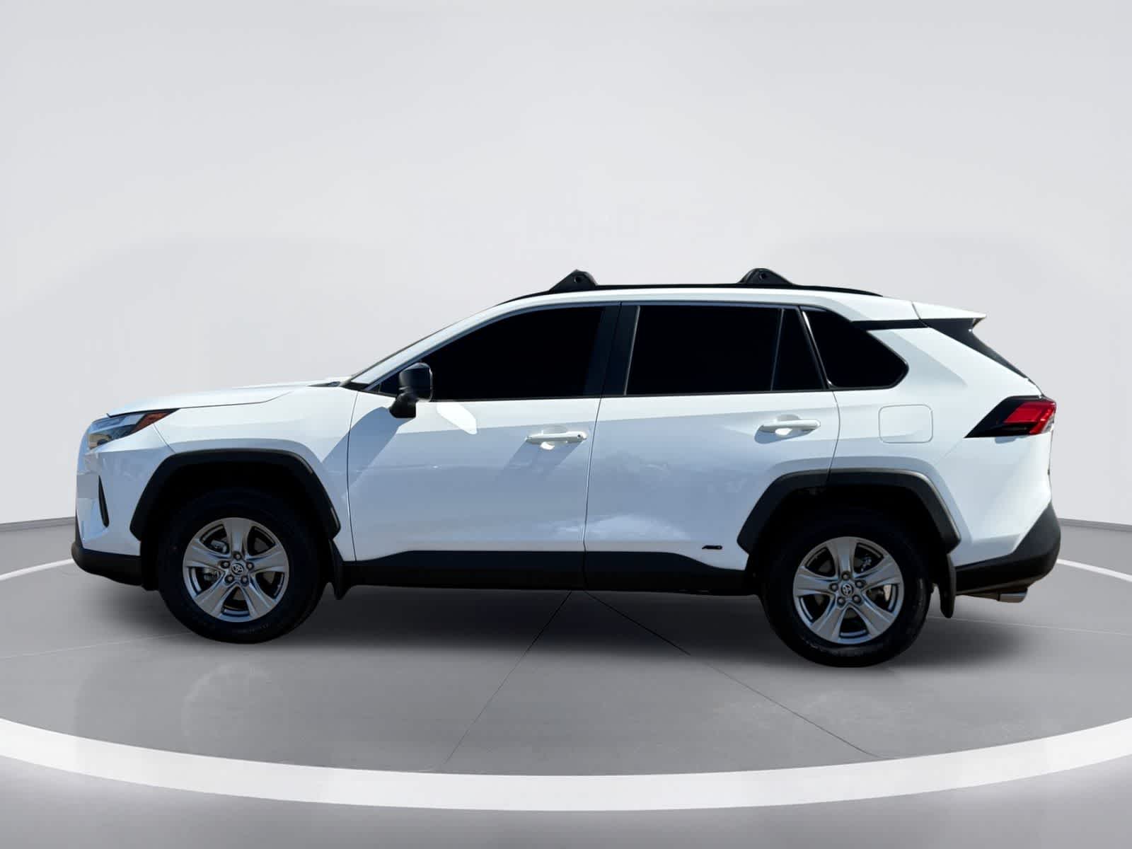 Toyota RAV4 Hybrid LE 2024