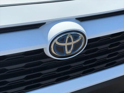 Toyota RAV4 Hybrid LE 2024