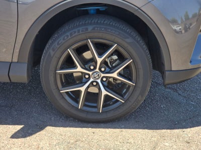 Toyota RAV4 SE 2018