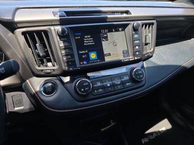 Toyota RAV4 SE 2018