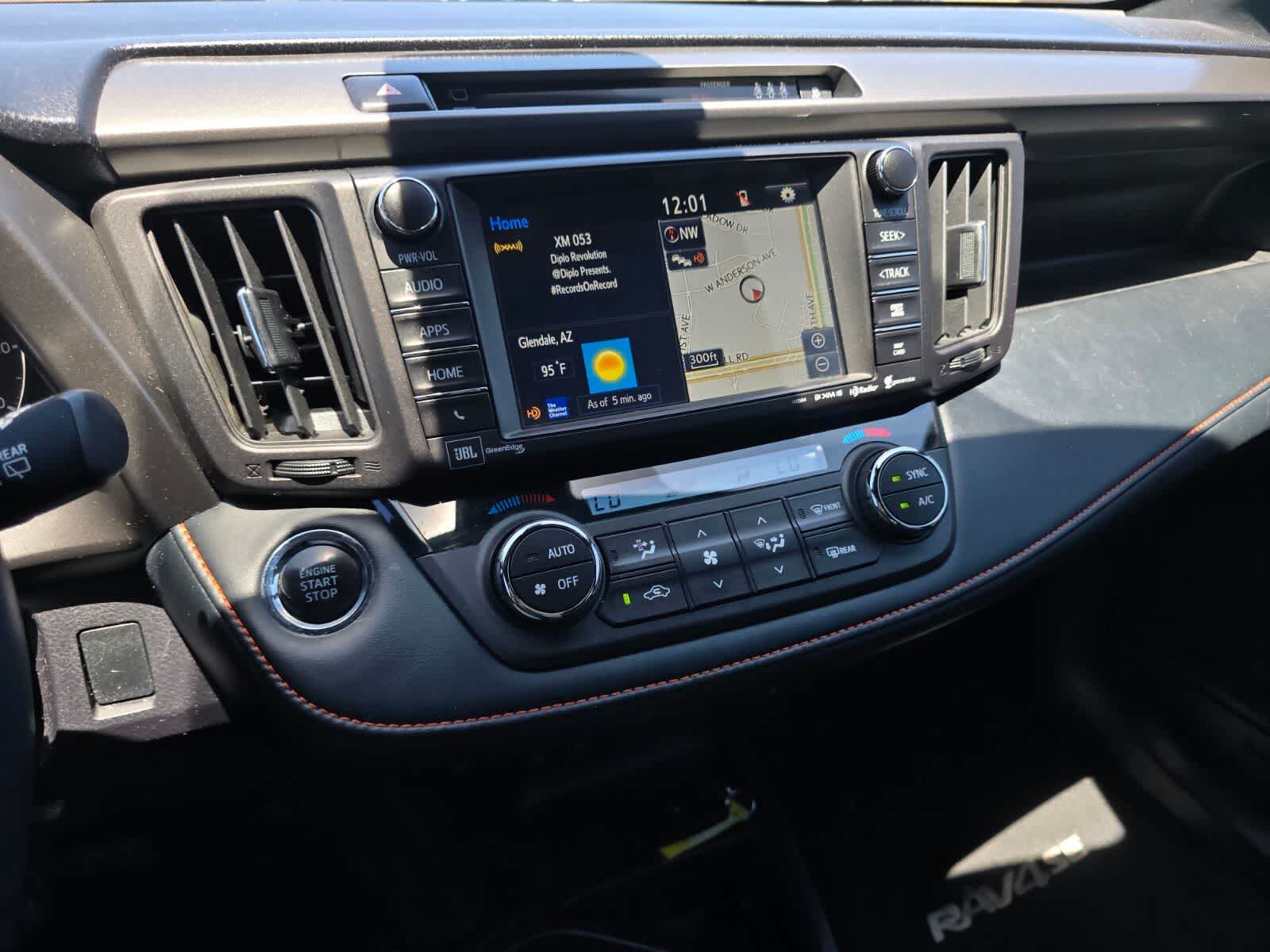 Toyota RAV4 SE 2018